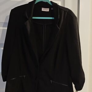 Avenue Elegant Black Suit Jacket